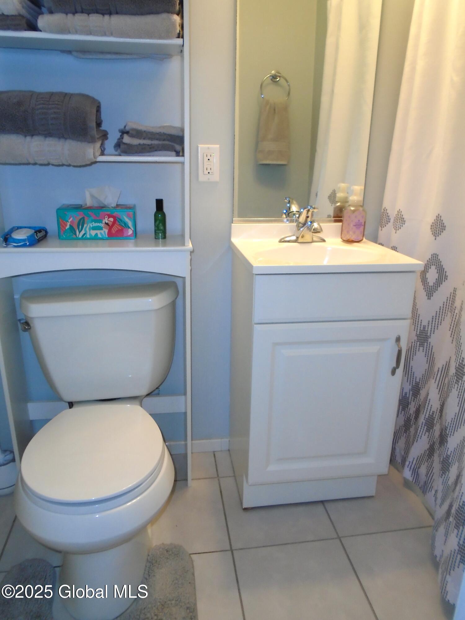 114 Chiswell Road Schenectady, NY 12304 - Photo 27 of 44 Chiswell 34