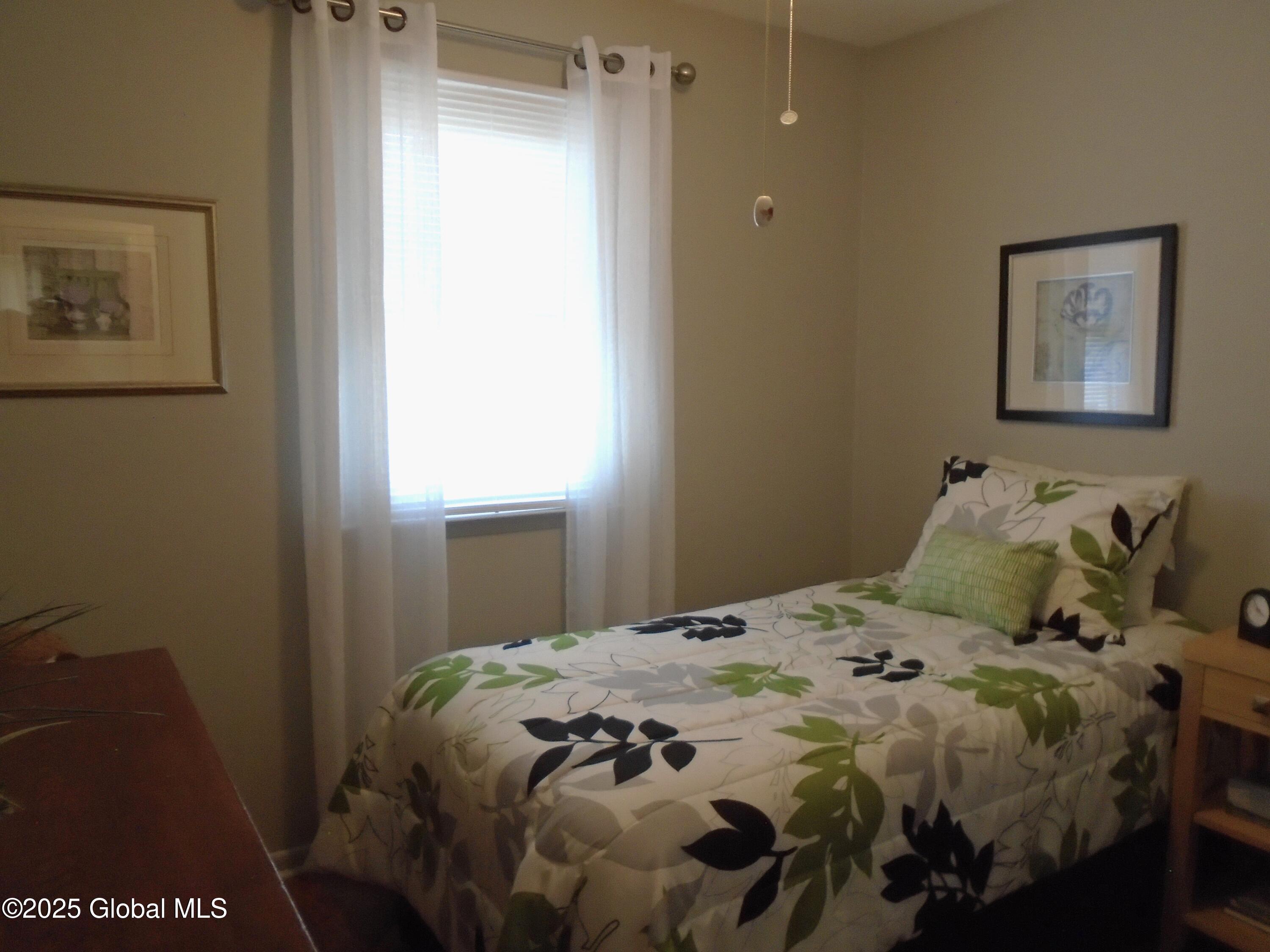 114 Chiswell Road Schenectady, NY 12304 - Photo 36 of 44 Chiswell 20