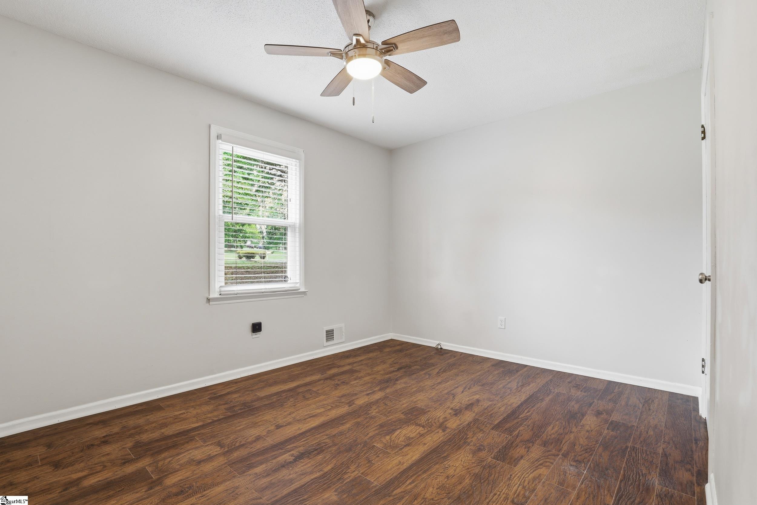 1045 Knollwood Acres Road Boiling Springs, SC 29316 - Photo 22 of 32