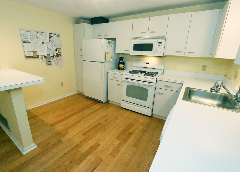 3 Deer Path, Unit 3 Maynard, MA 01754 - Photo 3 of 20 Gallery Image 3