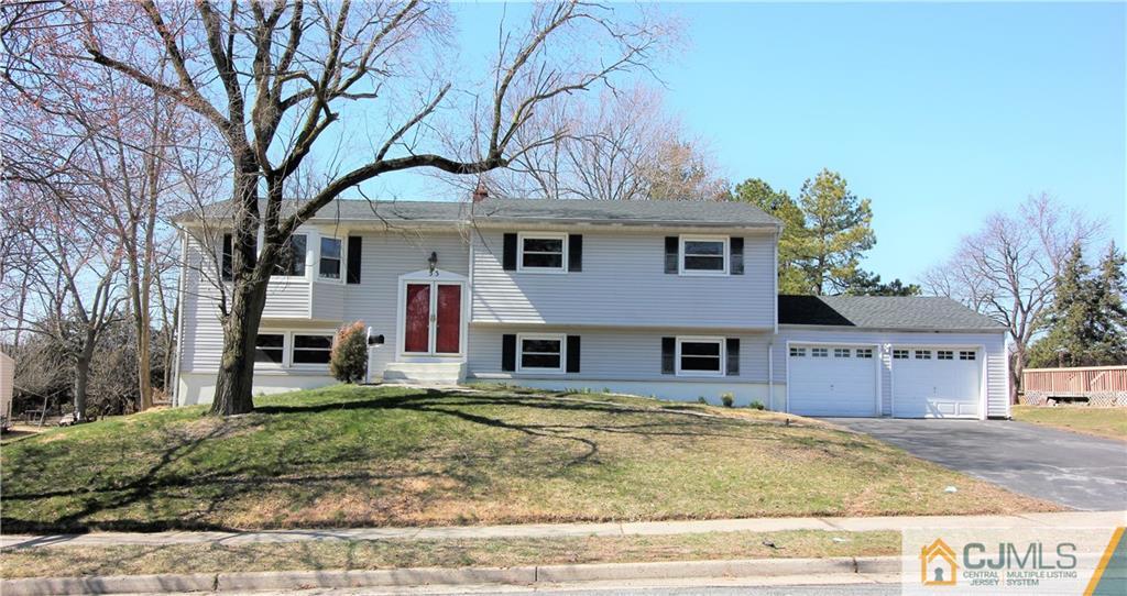33 Wellington Road East Brunswick, NJ 08816 - Photo 1 of 25 Gallery Image 1