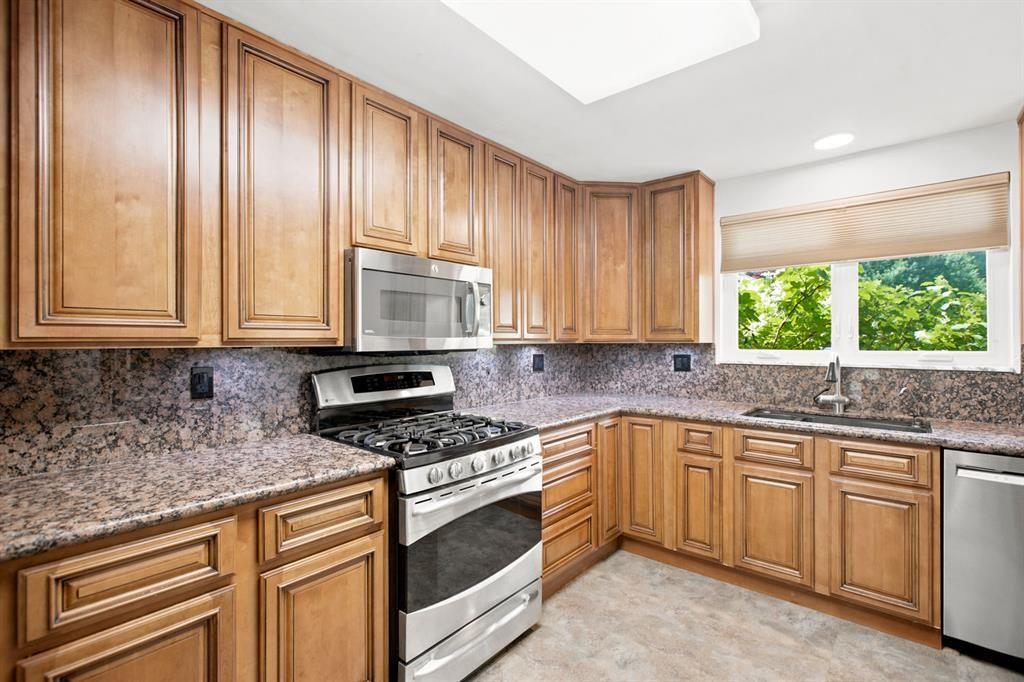 3739 Margate Road Pittsburgh, PA 15221 - Photo 18 of 45 Under-cabinet work lights & double bowl sink