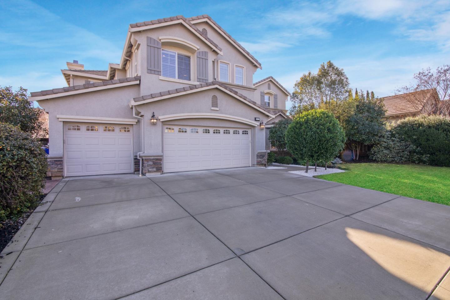 2129 Roper Circle Brentwood, CA 94513 - Photo 1 of 46