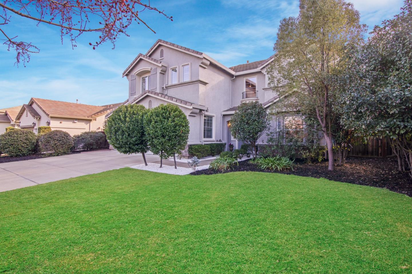 2129 Roper Circle Brentwood, CA 94513 - Photo 2 of 46