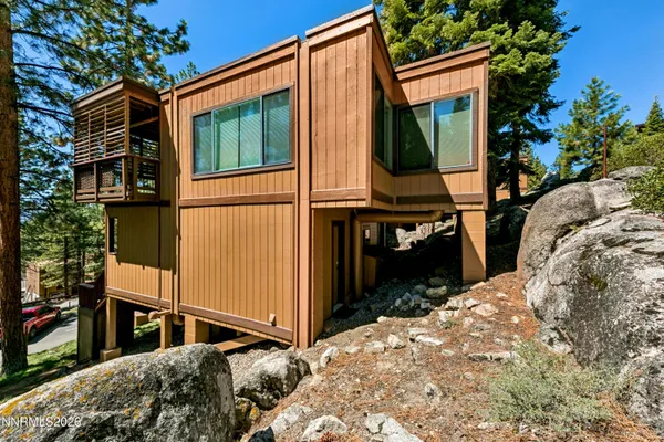 $3,000 | 215 Clubhouse Circle, Stateline, NV 89449
