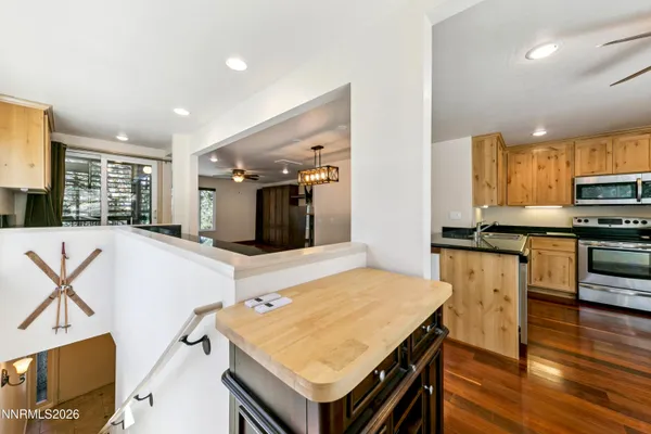 $3,000 | 215 Clubhouse Circle, Stateline, NV 89449