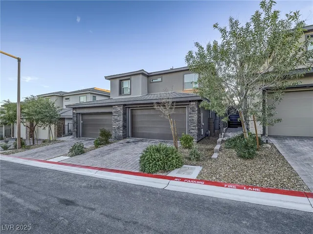$2,400 | 11689 Bearpaw Meadow Avenue, Las Vegas, NV 89138