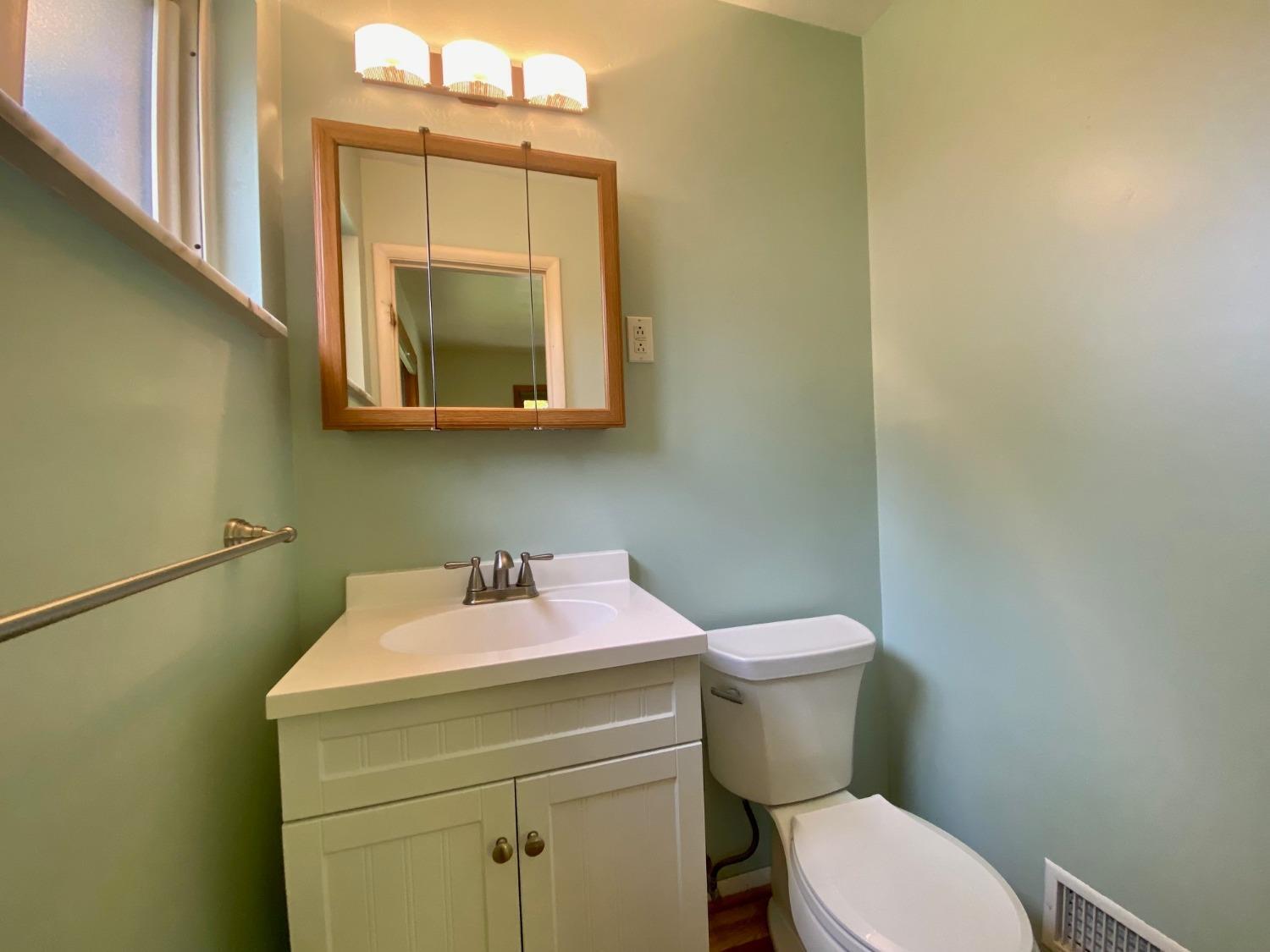 4085 Mefford Lane Cincinnati, OH 45241 - Photo 23 of 39