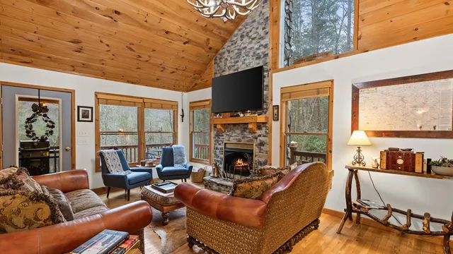 $658,500 | 128 Ridge View Estates Road, Blue Ridge, GA 30513