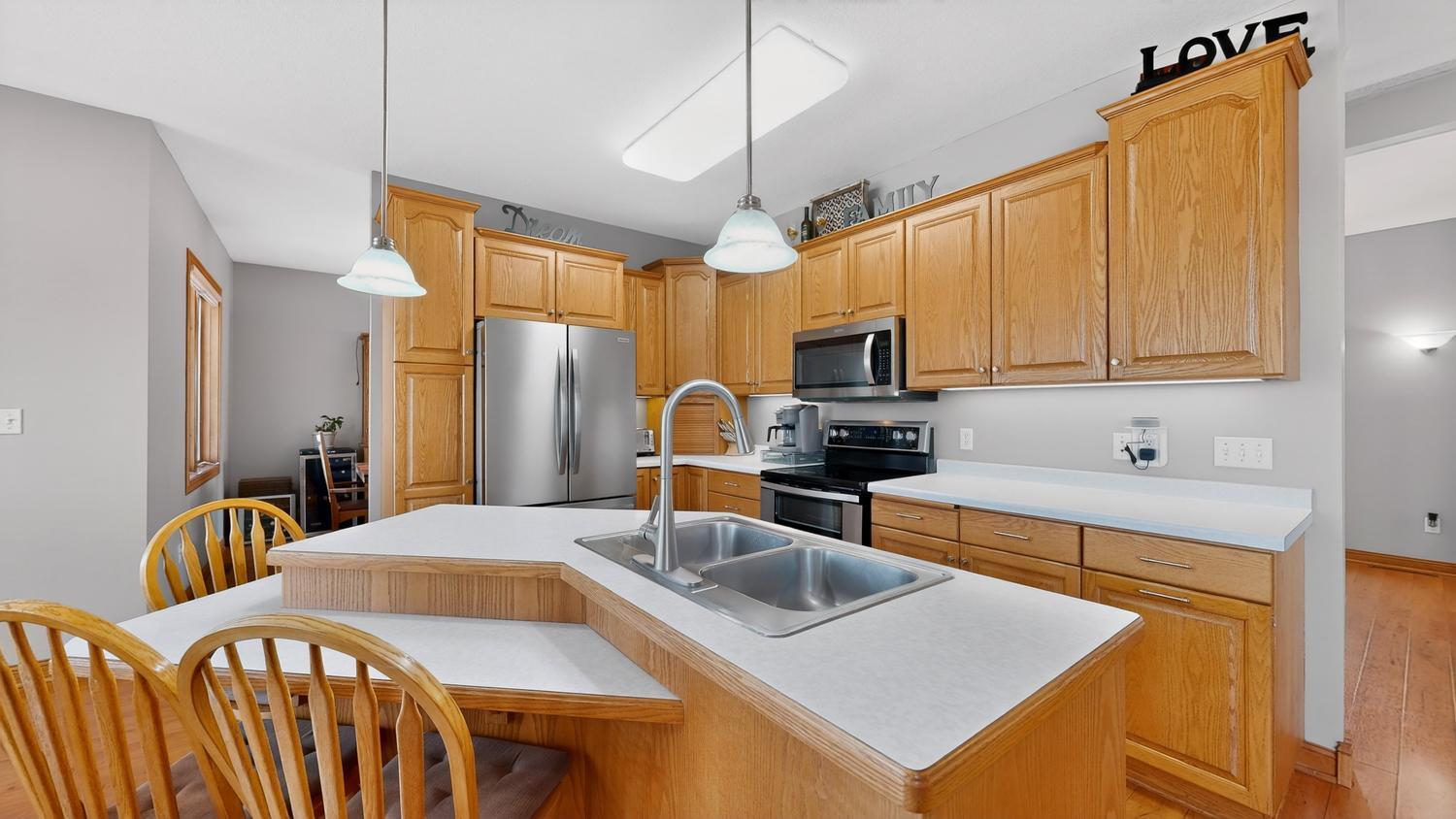 713 7th Street Northwest Byron, MN 55920 - Photo 13 of 62