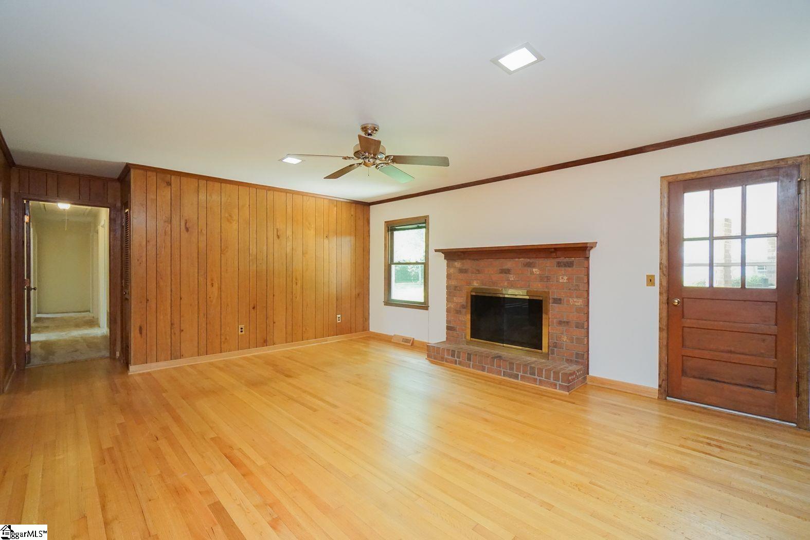 26 Parliament Road Greenville, SC 29615 - Photo 14 of 34 Gallery Image 14