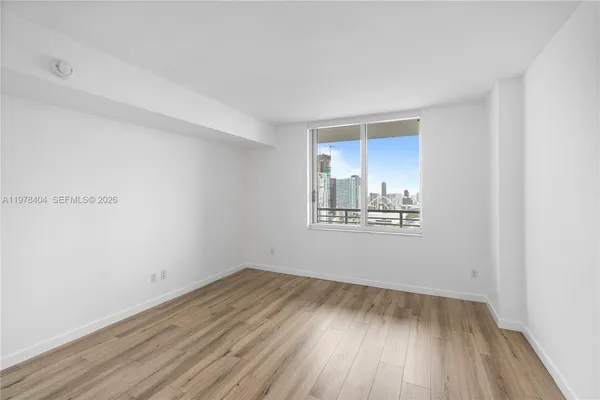 $3,200 | 325 South Biscayne Boulevard, Unit 4324, Miami, FL 33131