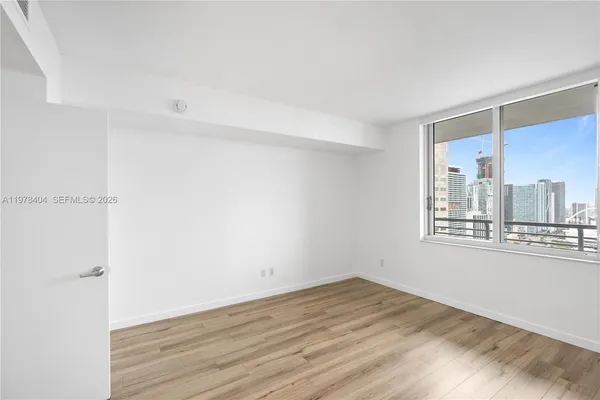 $3,200 | 325 South Biscayne Boulevard, Unit 4324, Miami, FL 33131