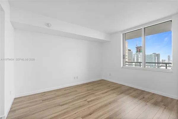 $3,200 | 325 South Biscayne Boulevard, Unit 4324, Miami, FL 33131