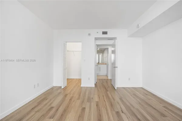 $3,200 | 325 South Biscayne Boulevard, Unit 4324, Miami, FL 33131