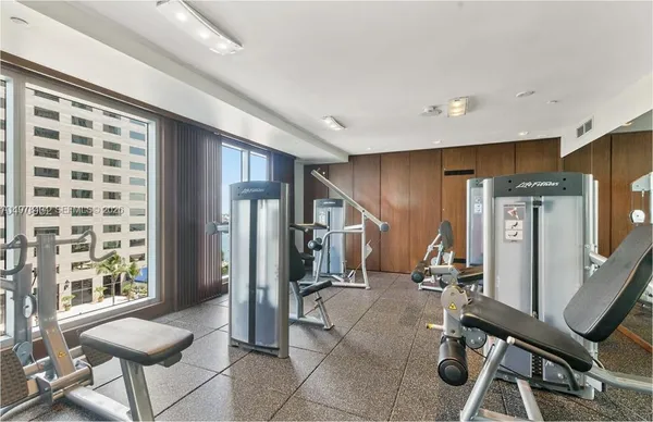 $3,200 | 325 South Biscayne Boulevard, Unit 4324, Miami, FL 33131