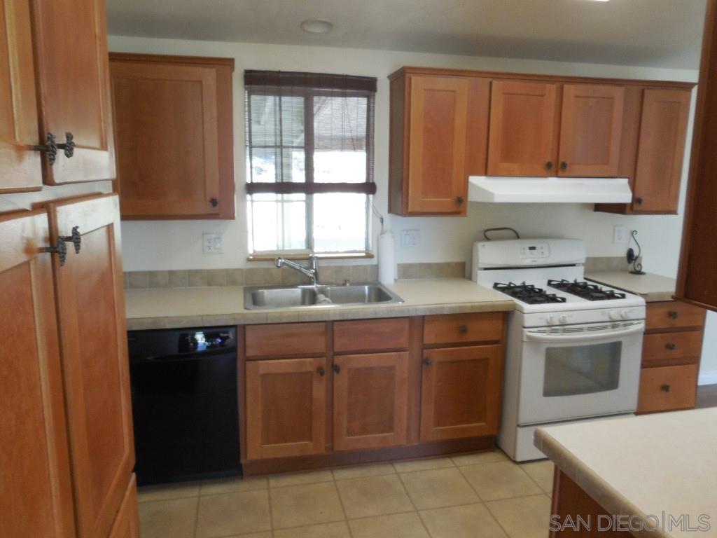 14625 Mussey Grade Road, Unit M25 Ramona, CA 92065 - Photo 8 of 14