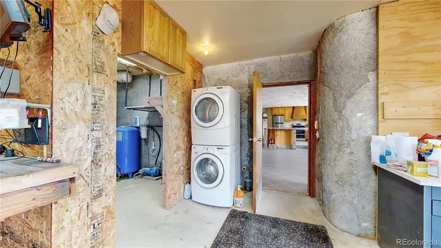 a view of a storage & utility room