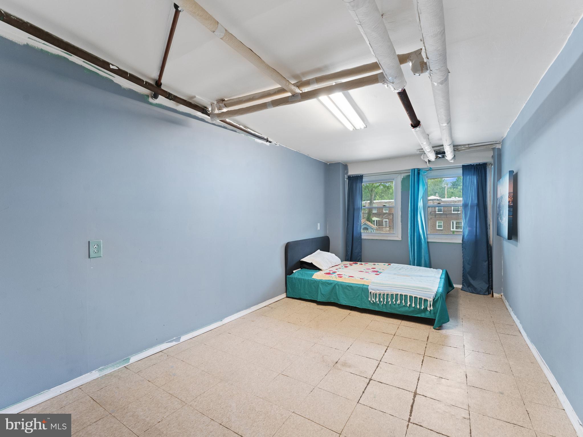 4928 State Road Drexel Hill, PA 19026 - Photo 33 of 50 large room