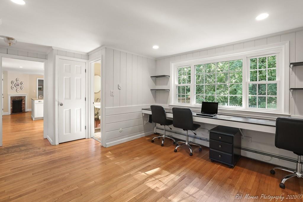 24 Parsonage Lane Topsfield, MA 01983 - Photo 5 of 34 Gallery Image 5