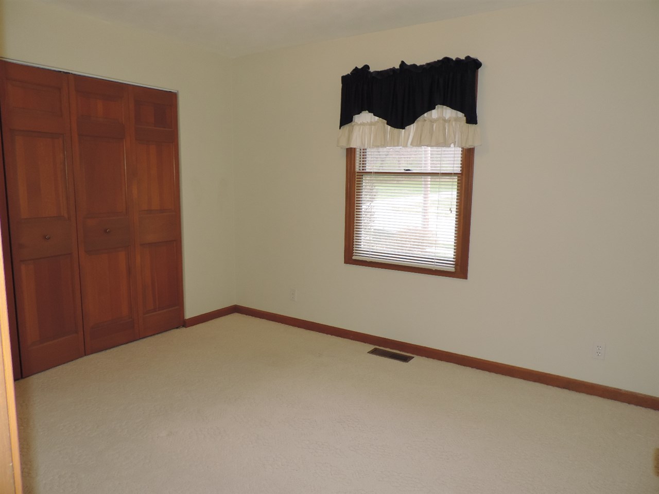 115 Yates Road Marquette Heights, IL 61554 - Photo 13 of 25 Gallery Image 13