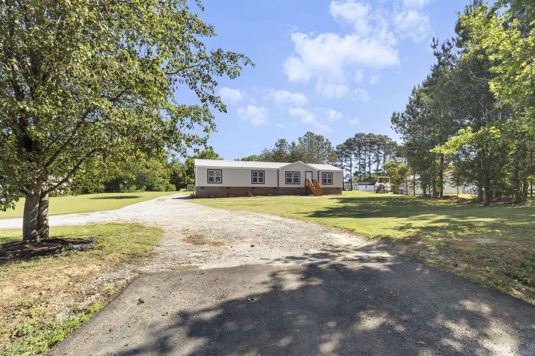 148 Sherrard Road Belton, SC 29627 - Photo 2 of 28