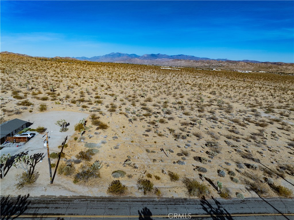 7454 Olympic Road Joshua Tree, CA 92252 - Photo 6 of 28 Gallery Image 6