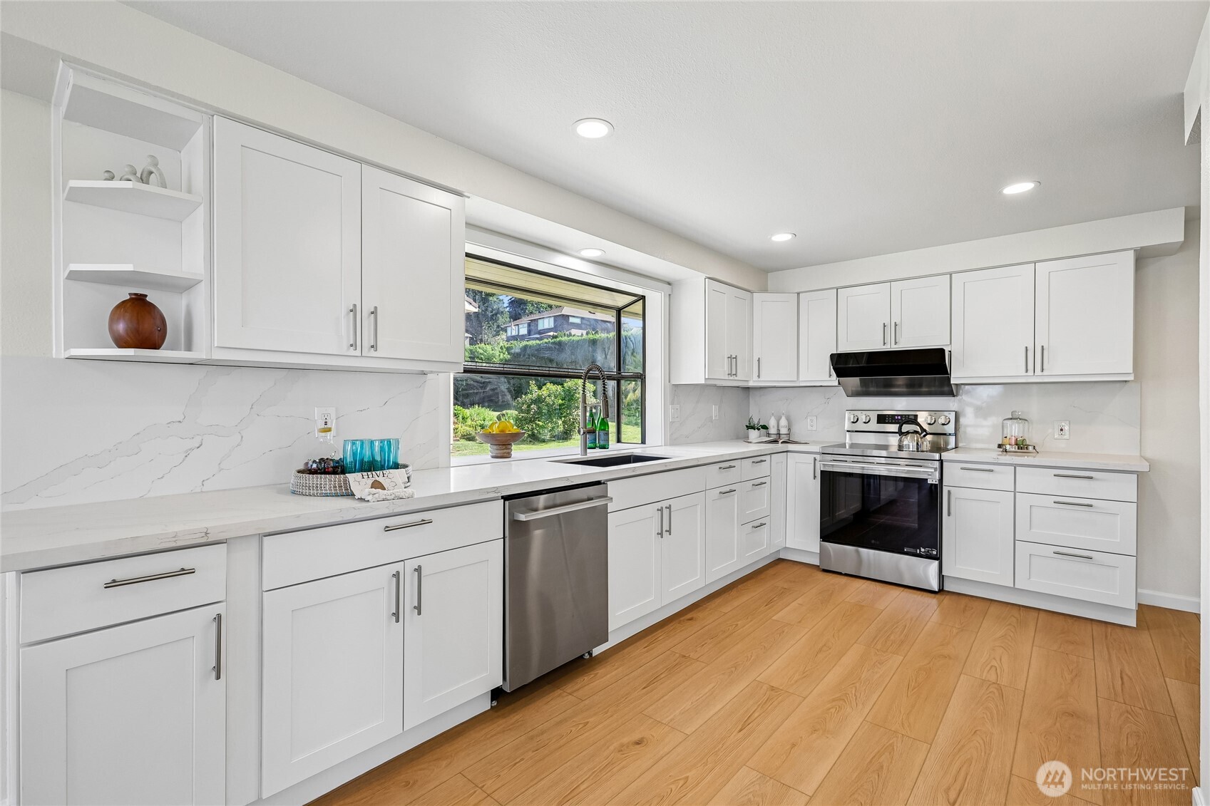 5925 94th Street Southwest Mukilteo, WA 98275 - Photo 13 of 40