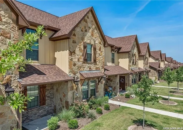 $1,950 | 3330 Travis Cole Avenue, College Station, TX 77845