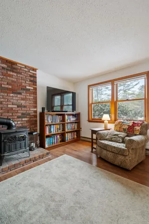 $300,000 | 35 Lakewood Pines, Unit 3, Bristol, NH 03222