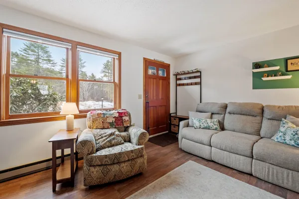 $300,000 | 35 Lakewood Pines, Unit 3, Bristol, NH 03222