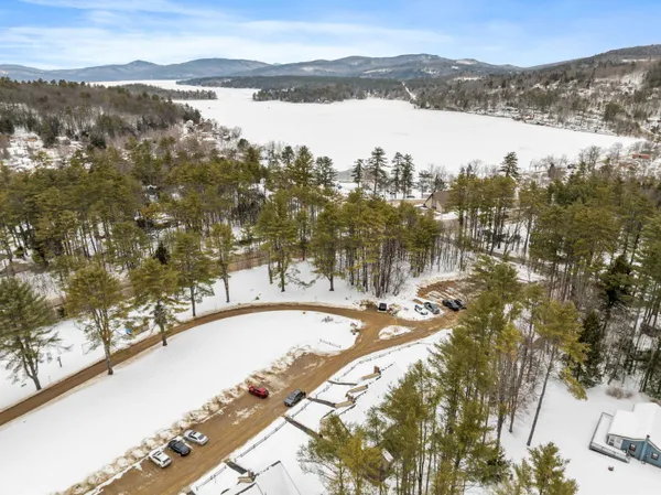$300,000 | 35 Lakewood Pines, Unit 3, Bristol, NH 03222