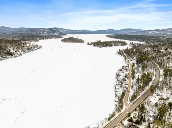 $300,000 | 35 Lakewood Pines, Unit 3, Bristol, NH 03222