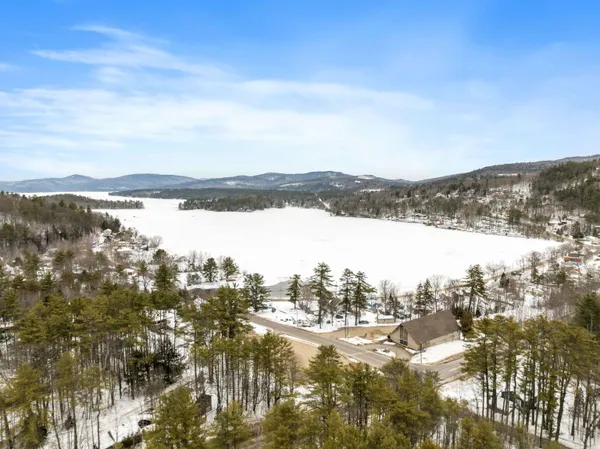 $300,000 | 35 Lakewood Pines, Unit 3, Bristol, NH 03222