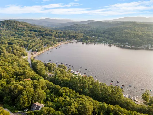 $300,000 | 35 Lakewood Pines, Unit 3, Bristol, NH 03222