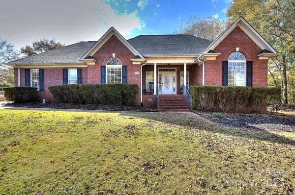 $318,000 | 299 Sequoyah Drive, Unit 13, Chesnee, SC 29323