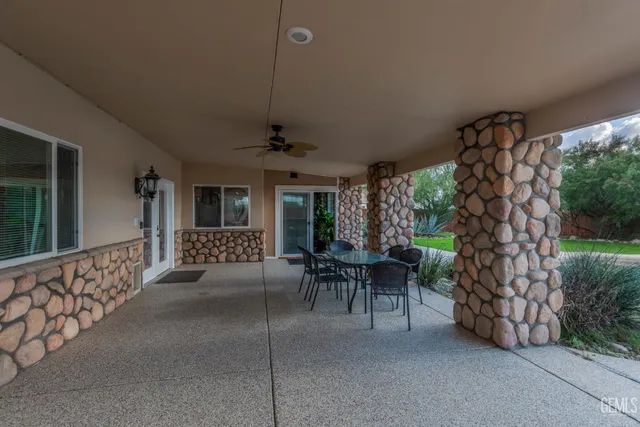 a house view with a outdoor space