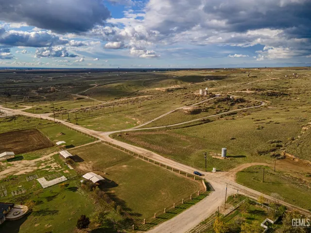 $950,000 | Undisclosed Address, Bakersfield, CA 93308