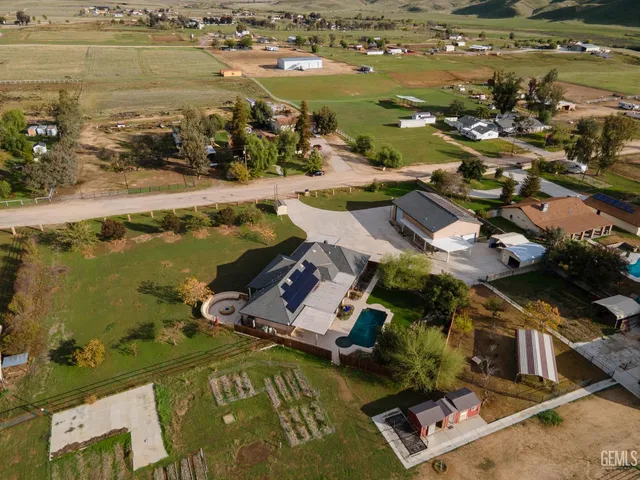 $950,000 | Undisclosed Address, Bakersfield, CA 93308