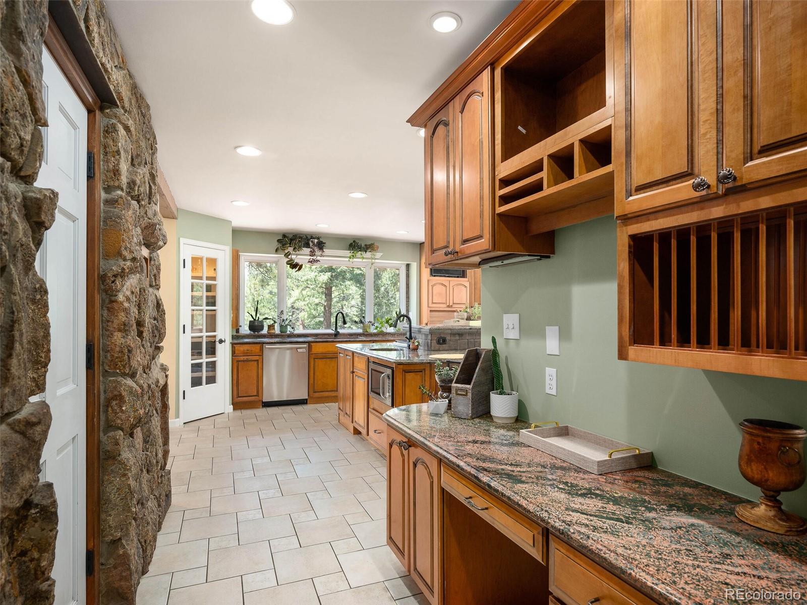 261 Whiskey Jay Hill Road Evergreen, CO 80439 - Photo 14 of 40