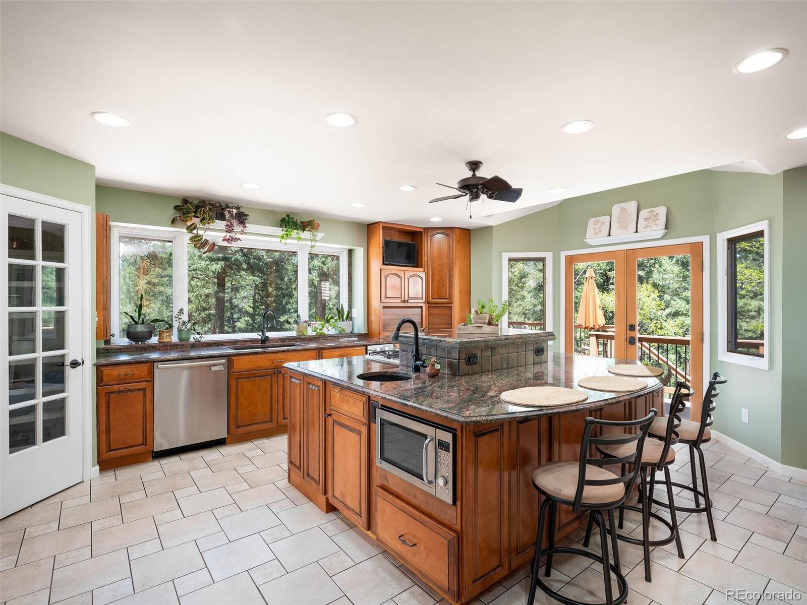 261 Whiskey Jay Hill Road Evergreen, CO 80439 - Photo 10 of 40