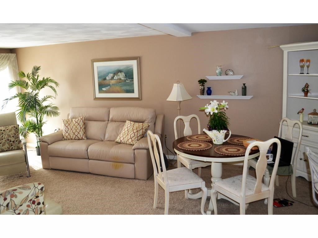 23 Cusack Road, Unit 12 Hampton, NH 03842 - Photo 3 of 18