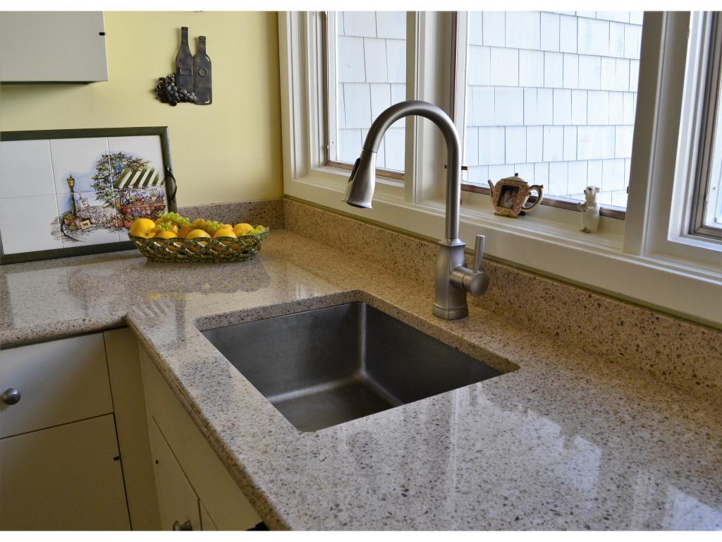 23 Cusack Road, Unit 12 Hampton, NH 03842 - Photo 8 of 18