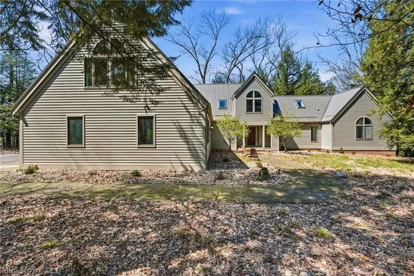 $792,000 | 5700 Clingan Road, Struthers, OH 44471