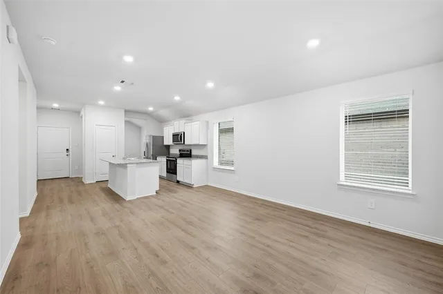 $1,850 | 4306 Carnation Drive, Sherman, TX 75090