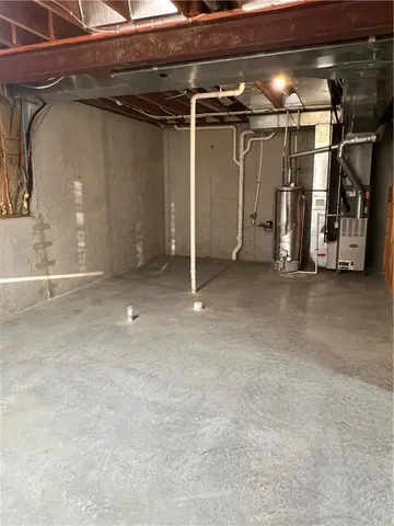 $350,000 | 109 Northwest 90th Place, Kansas City, MO 64155