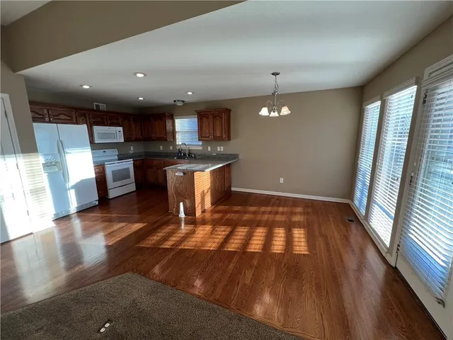 $350,000 | 109 Northwest 90th Place, Kansas City, MO 64155