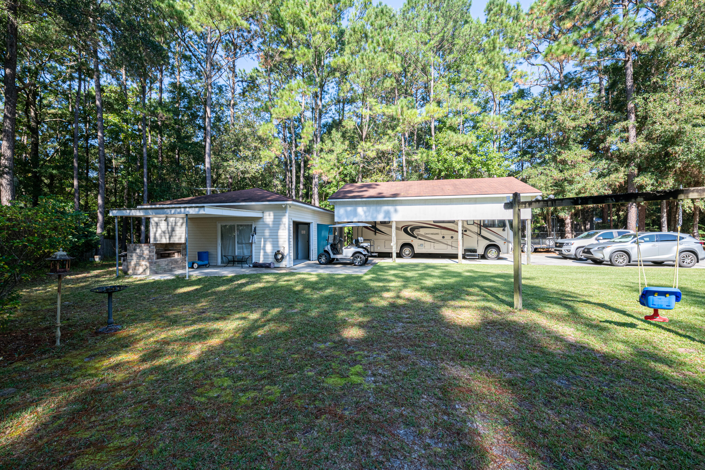 5505 Chaplins Landing Road Hollywood, SC 29449 - Photo 14 of 39 Beautiful cabinetry