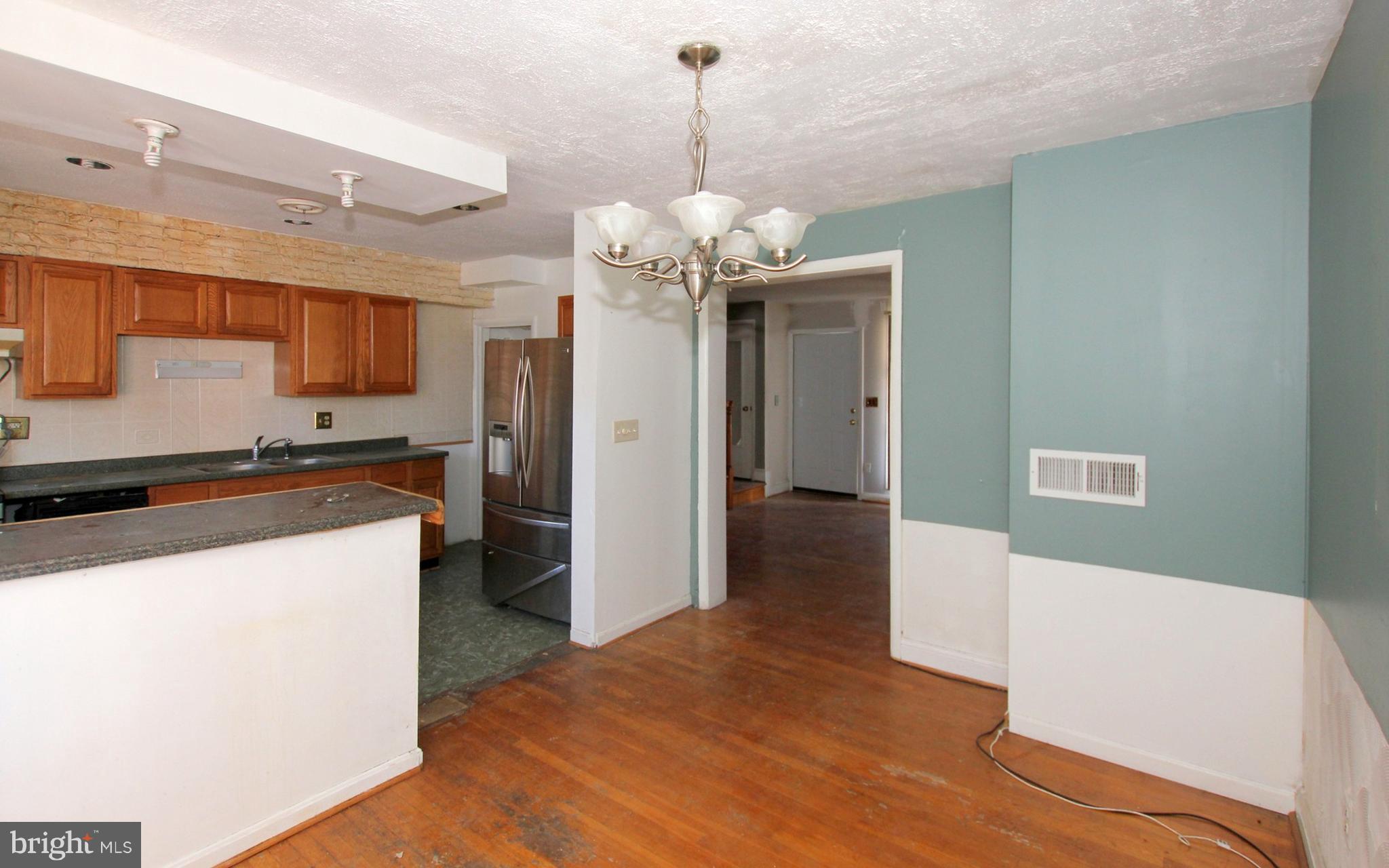 6145 Marlora Road Baltimore, MD 21239 - Photo 5 of 20 Dining area/Kitchen
