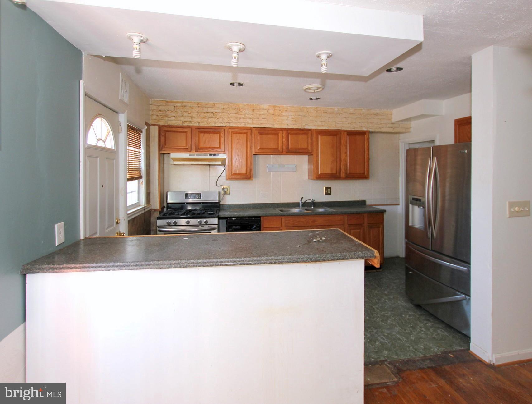 6145 Marlora Road Baltimore, MD 21239 - Photo 8 of 20 Kitchen